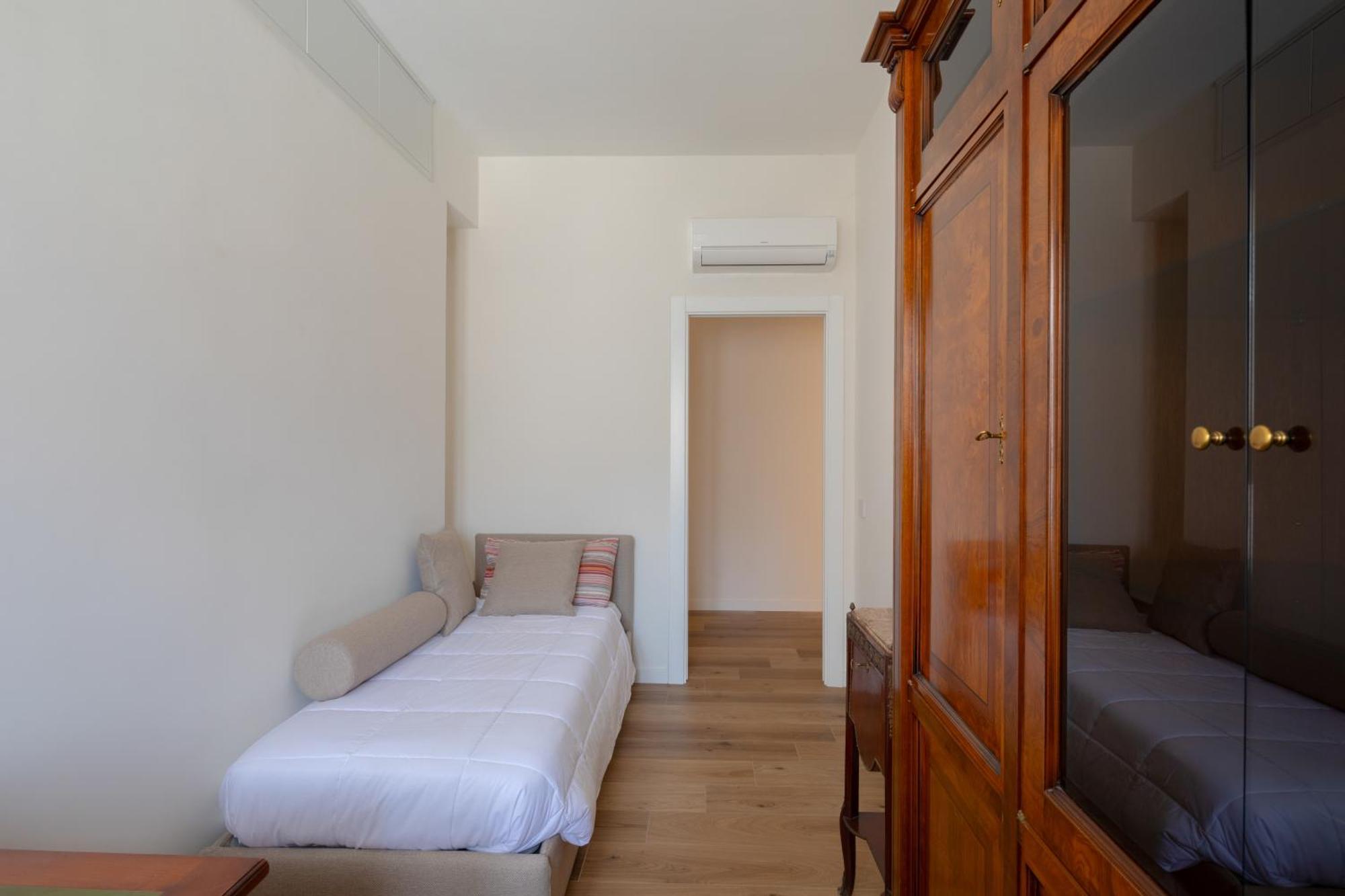 - Roman Ruins House - 750M From The Metro Station 외부 사진